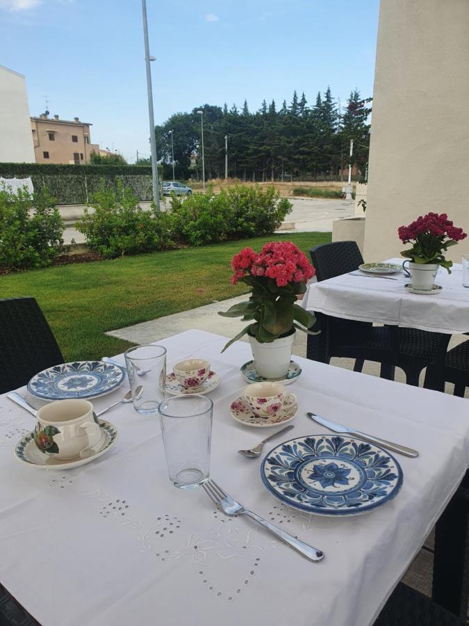 Casa Lunaria B&B Porto SantʼElpidio Extérieur photo